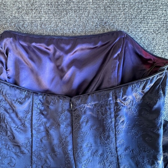 Jessica McClintock Navy Blue Floral Embroidered Strapless Evening Gown 12 - Picture 4 of 9